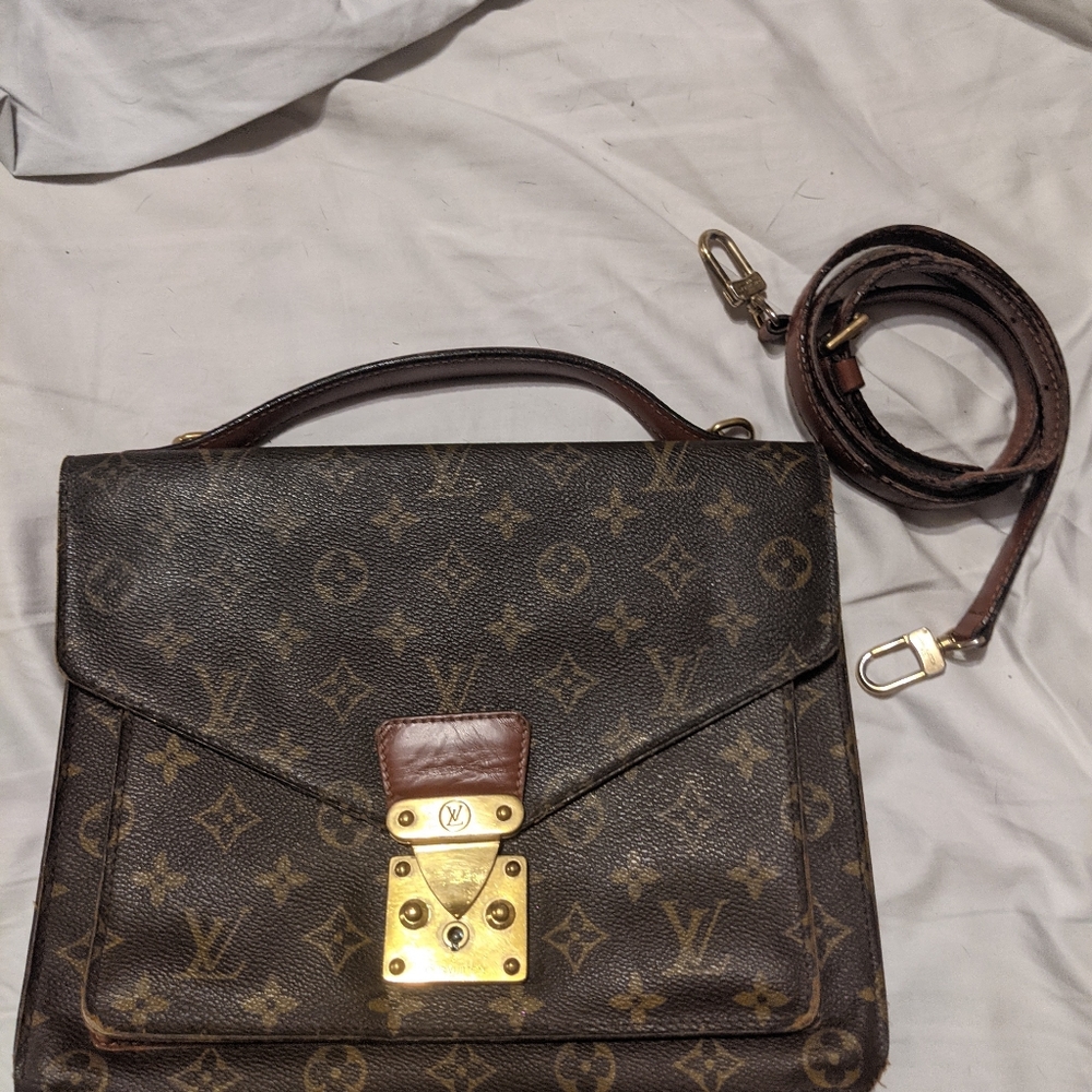 Authentic Louis Vuitton crossbody